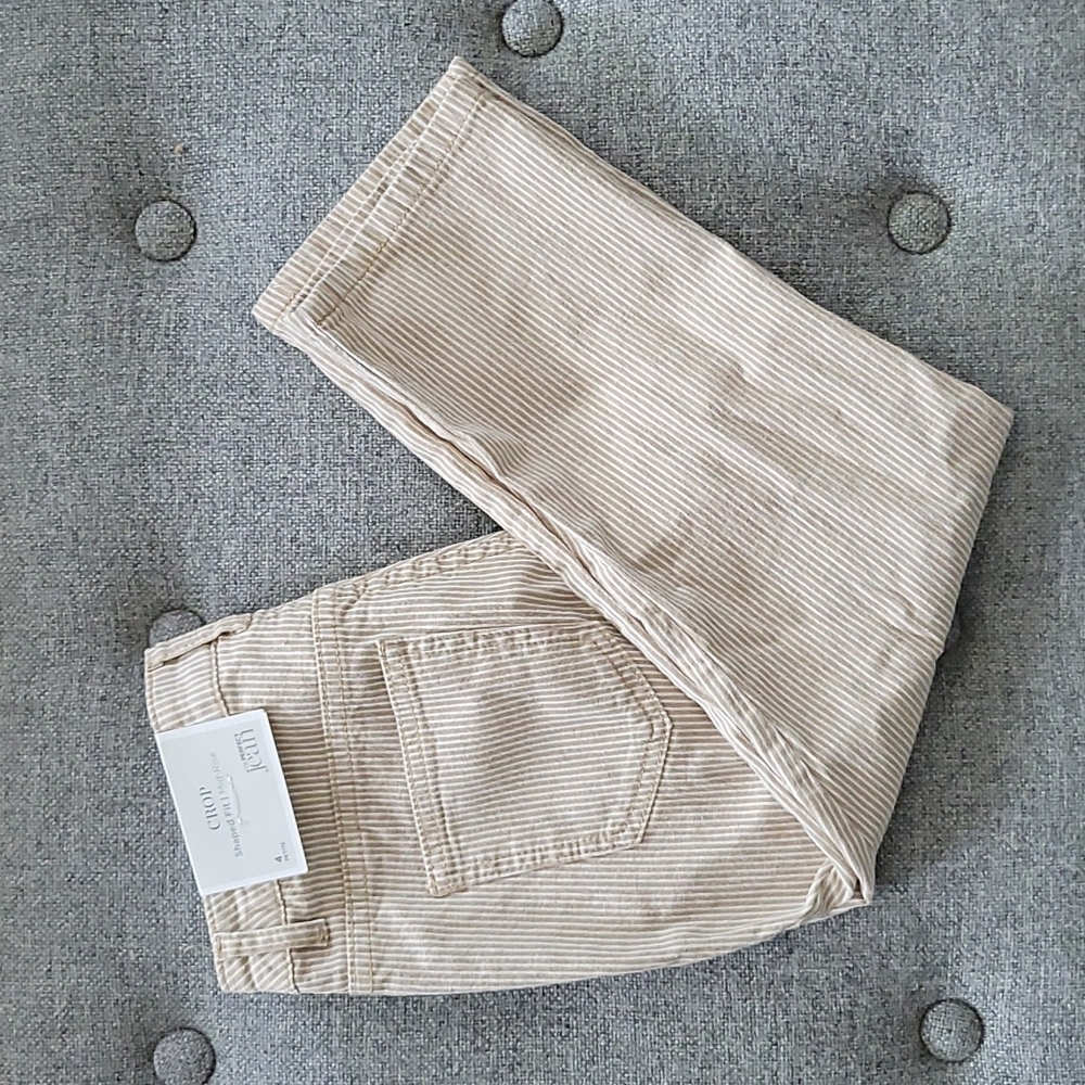 Christopher & Banks Size 4 Petite Cropped The Perfect Jean Capri Striped Khaki
